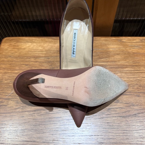 Dark brown leather, 4” wood stacked heel. - Picture 5 of 6